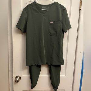 Figs Xs/xss dark moss scrub set